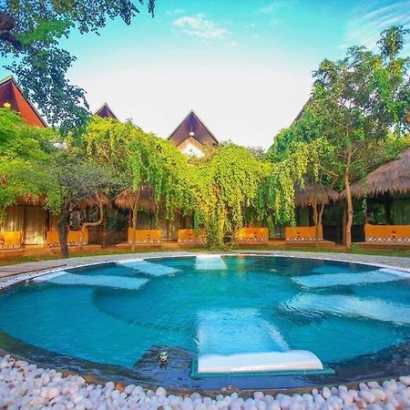 Aswadduma Hotel Дамбула Екстериор снимка