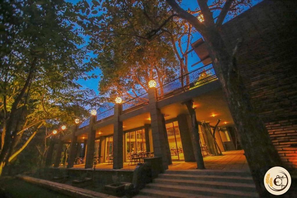 Aswadduma Hotel Дамбула Екстериор снимка