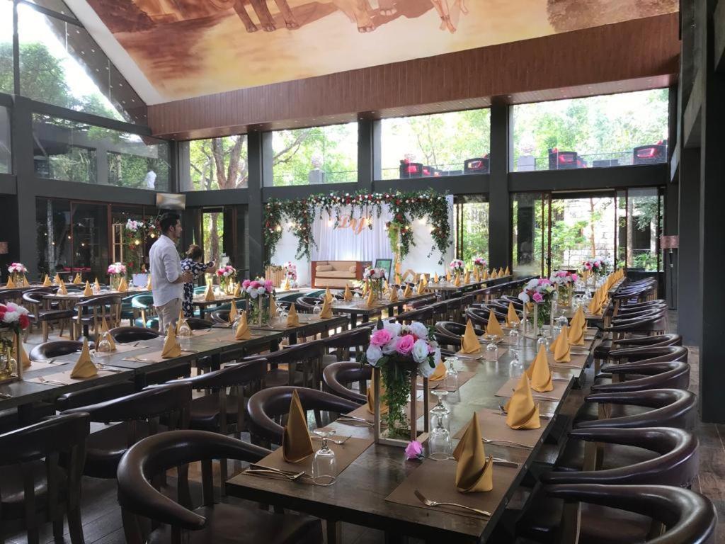 Aswadduma Hotel Дамбула Екстериор снимка