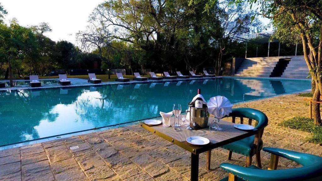 Aswadduma Hotel Дамбула Екстериор снимка