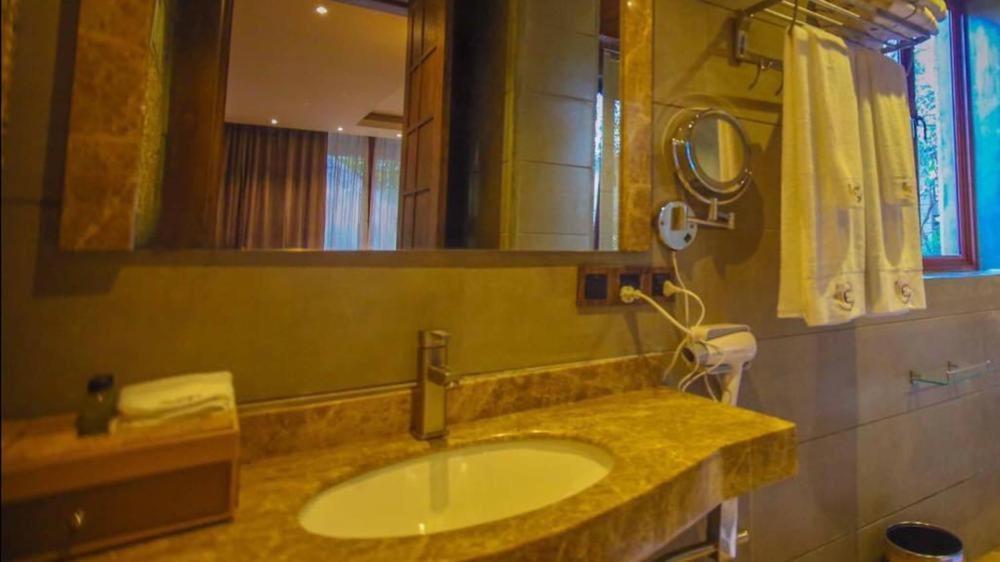 Aswadduma Hotel Дамбула Екстериор снимка