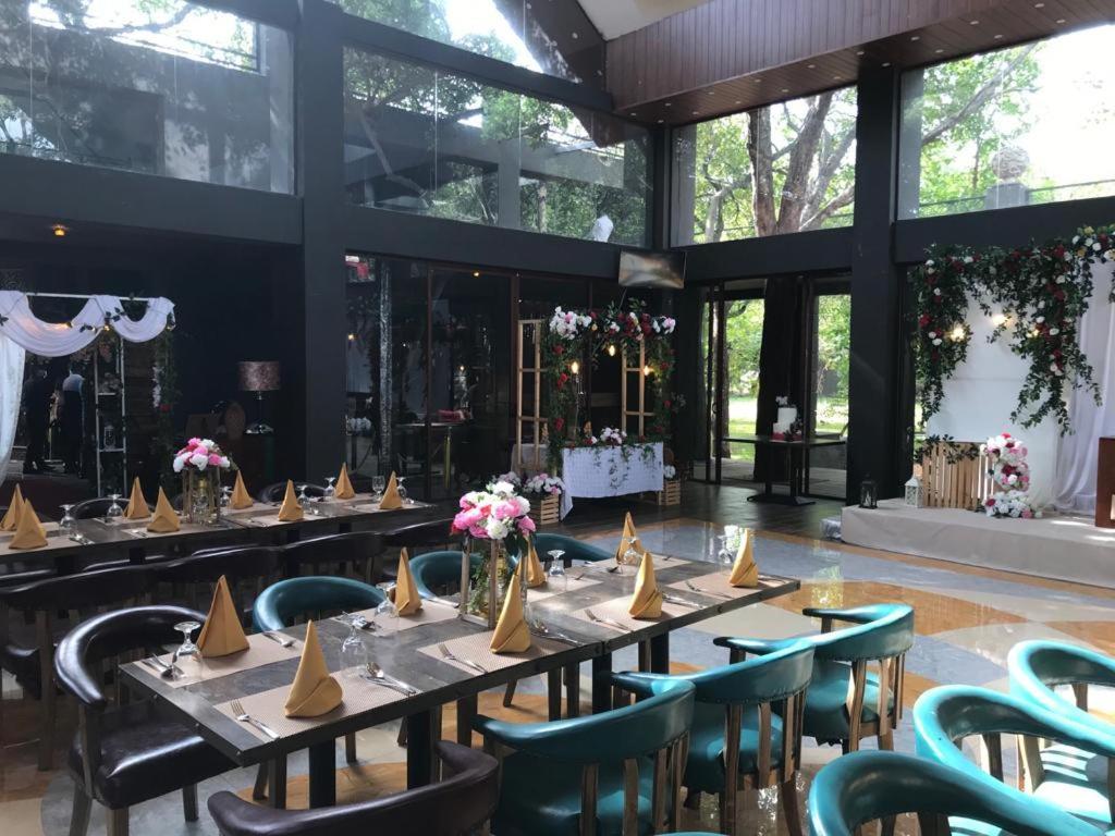 Aswadduma Hotel Дамбула Екстериор снимка